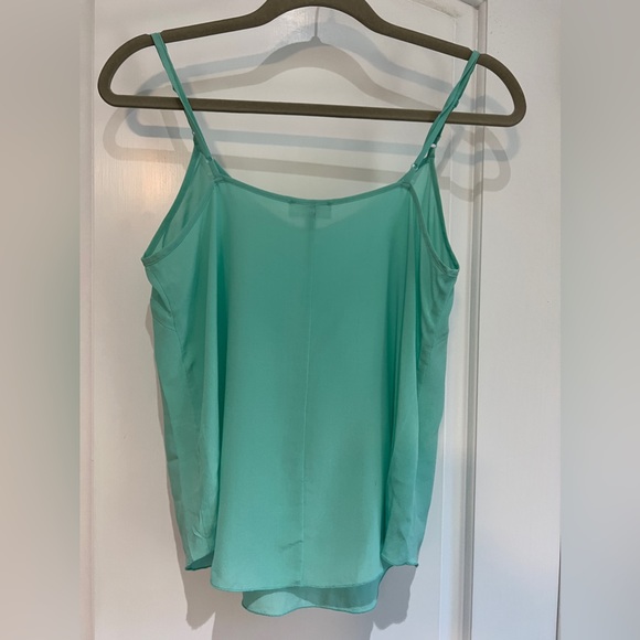 Aritzia - Picture 3 of 4